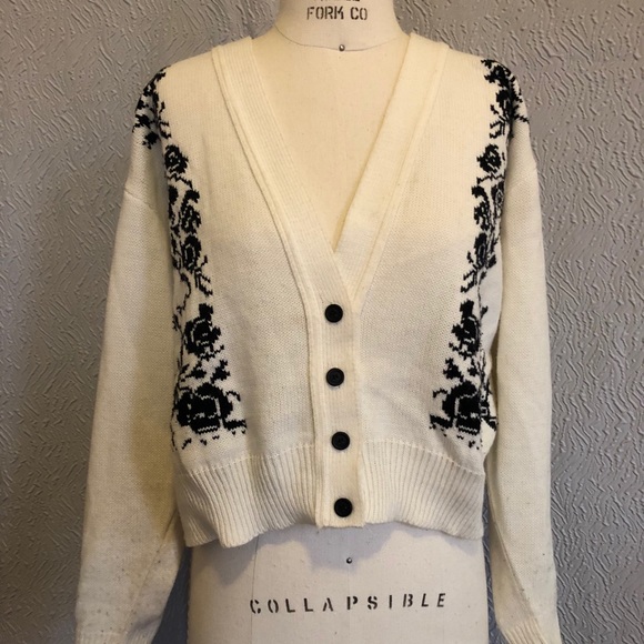 White with black rose vintage button down sweater - Picture 1 of 5